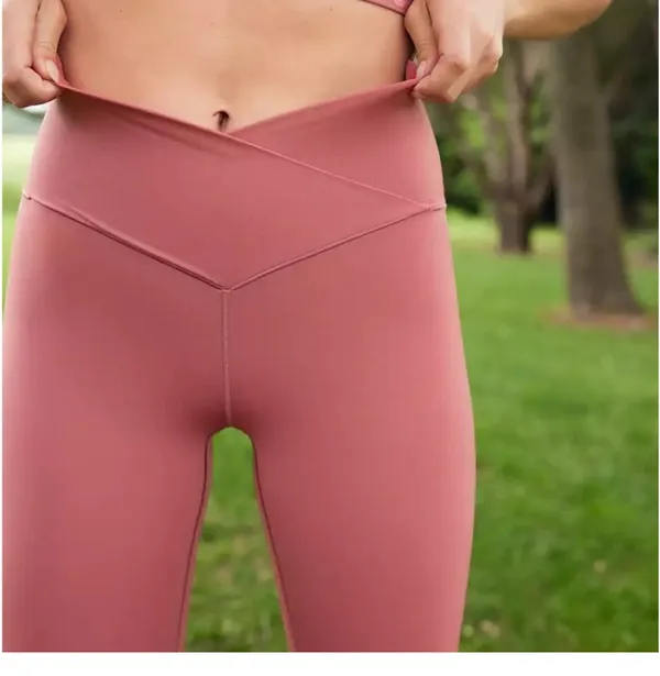Aerie pink crossover flare leggings - Image 3