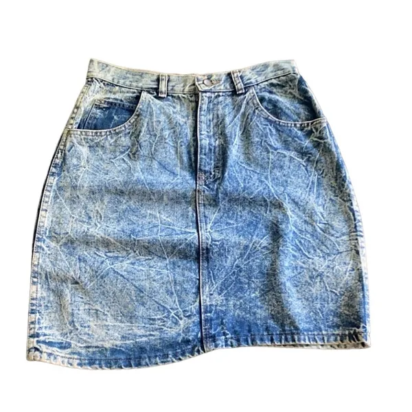 Vintage acid washed jean skirt size small - Image 2