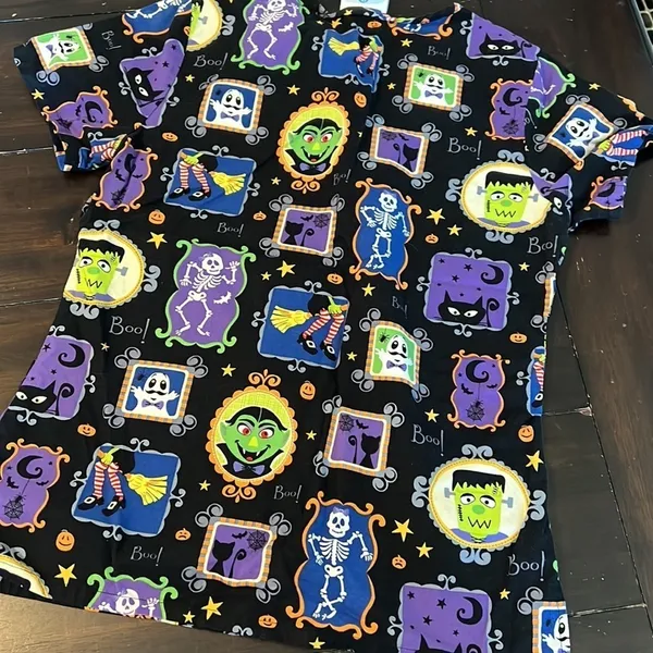 Halloween‎ scrub top Green Size XS - Image 4