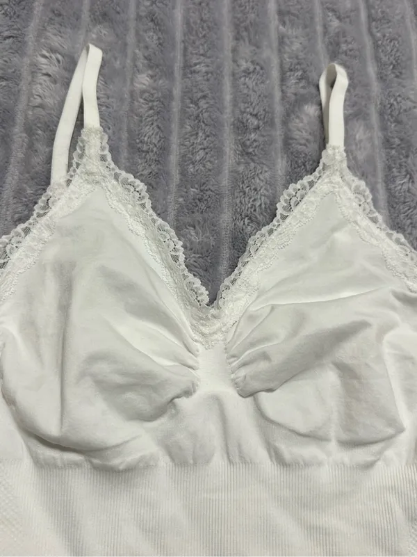 White Lace Seamless Shapewear Bodysuit - Thong Style - Size L - Image 2