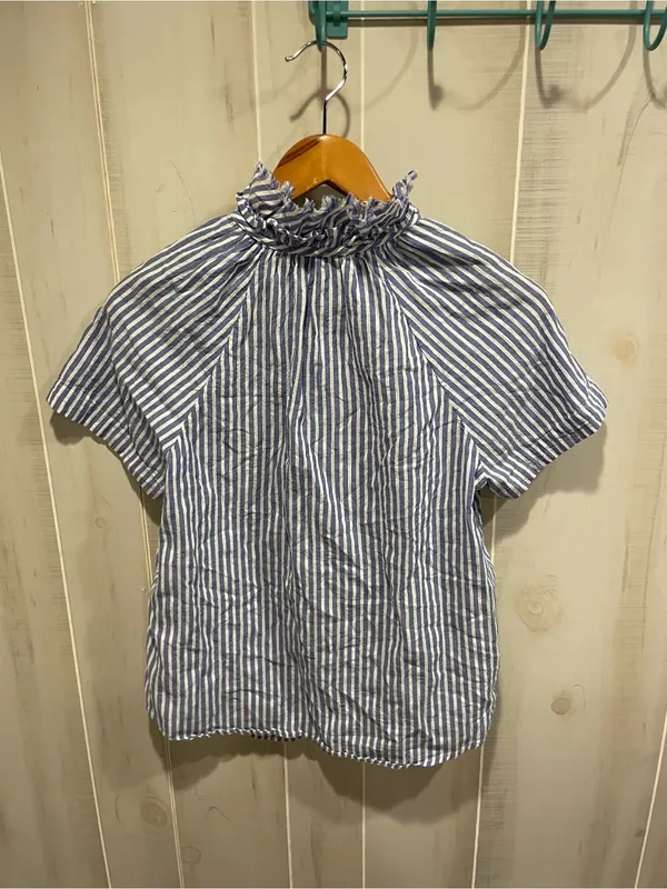 Cute Chicos classic ruffle raw collar button front blouse breezy poet - Image 8