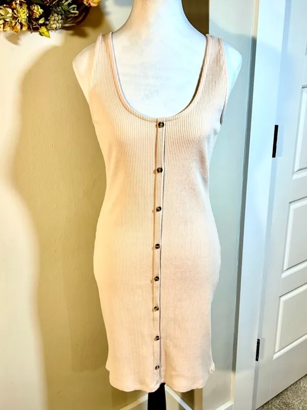 💥NWT The Drop x Sierra Furtado Rose Dust Ribbed Bodycon Mini Dress Sz M💛 - Image 3