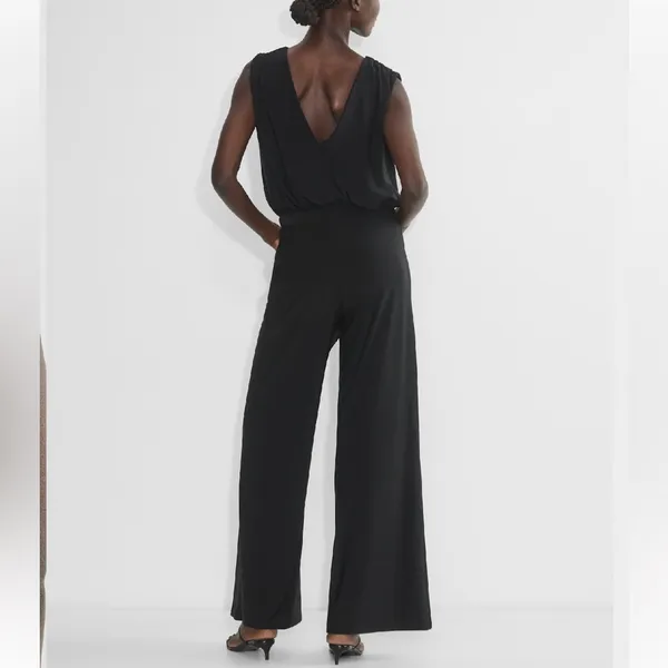 Aritzia Babaton Equate Jumpsuit Black size Small $118 - Image 5