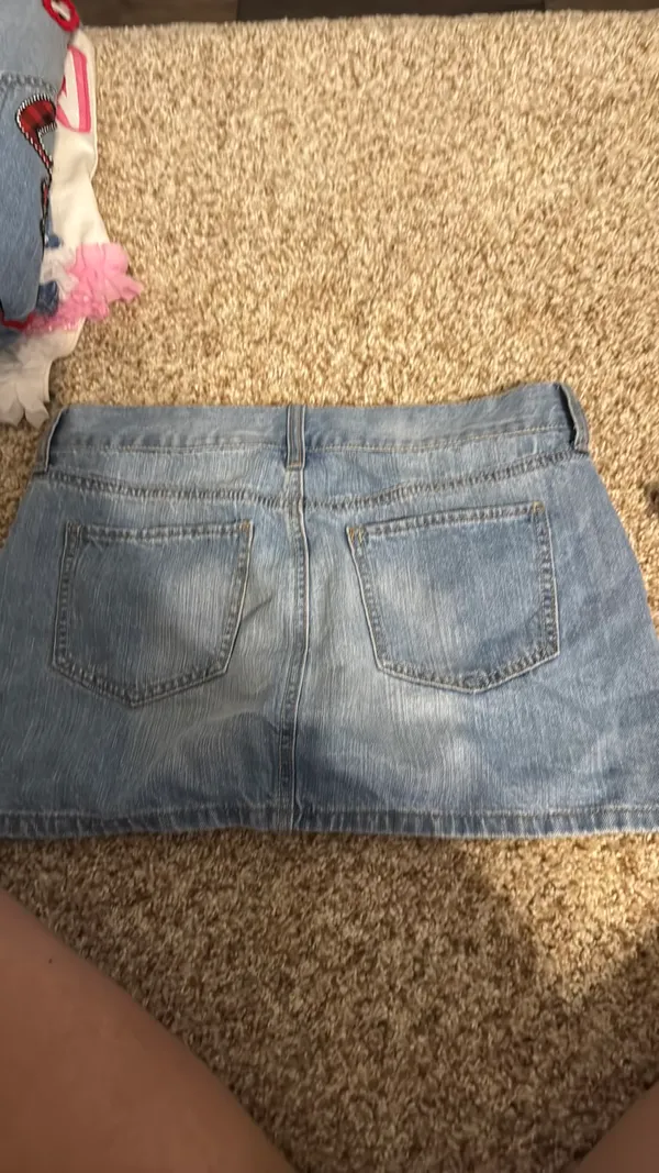 Old Navy Jean skirt - Image 2