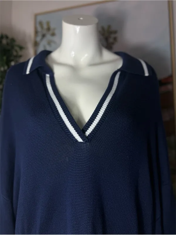 PINK Victoria's Secret Navy Blue V-Neck Collar Cropped Sweater Pullover XXL NWT - Image 4