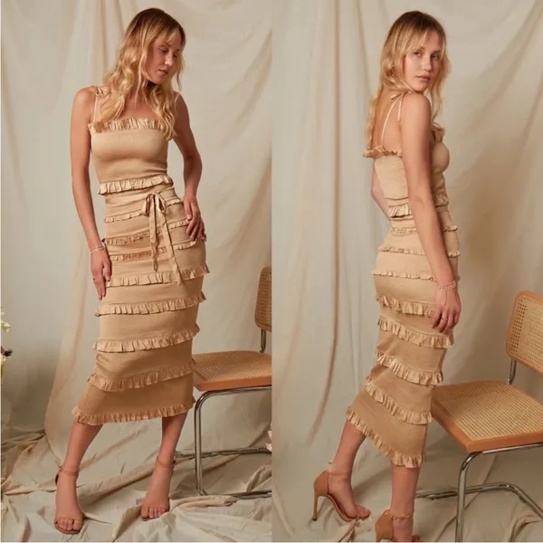 V. Chapman Lily Dress in Warm Sand Smocked Midi Revolve Size 2 - Image 5