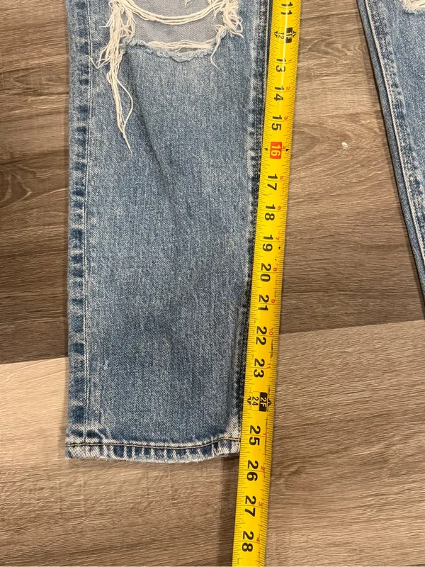 American Eagle Strigid Ripped Mom Jeans Size 4 Short High Rise Distressed Denim - Image 4