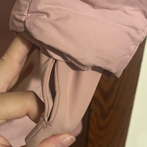 Women's light Pink Hooded Puffer Coat - Image 4