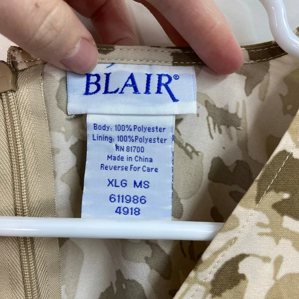 Vintage BLAIR women's beige floral v-neck loose‎ relaxed zip ankle modest dress - Image 3