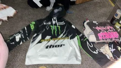 Fox Hoodie Size M - Image 2