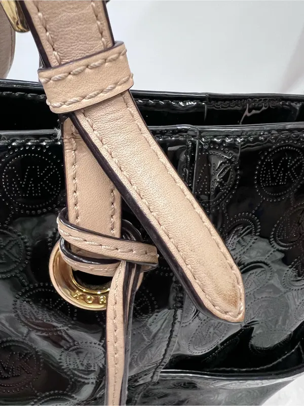 Michael Kors Black Patent Tote w/adjustable Straps - Image 12