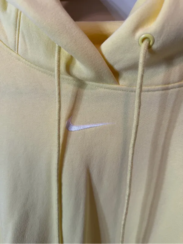 Nike hoodie - Image 2