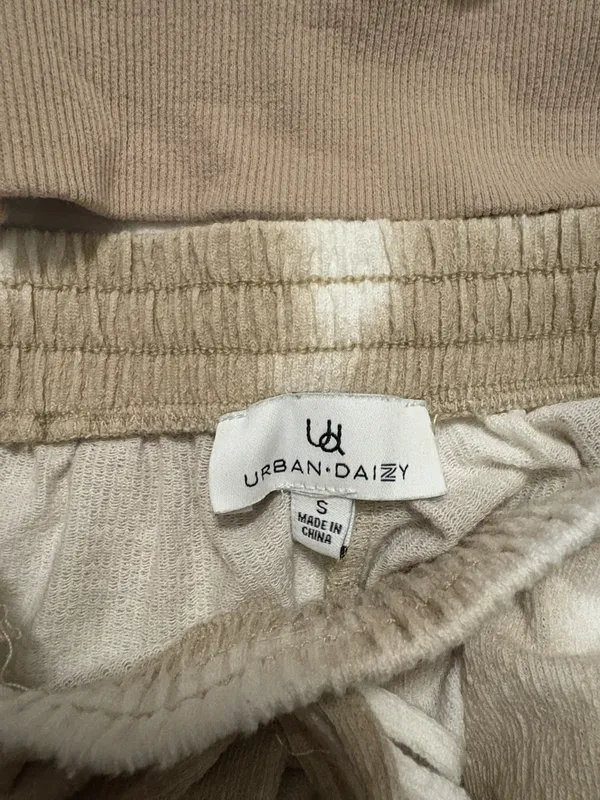 Urban Daizy 2 piece matching set  - Image 2