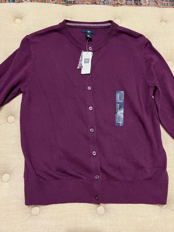 Gap Cardigan - Image 2