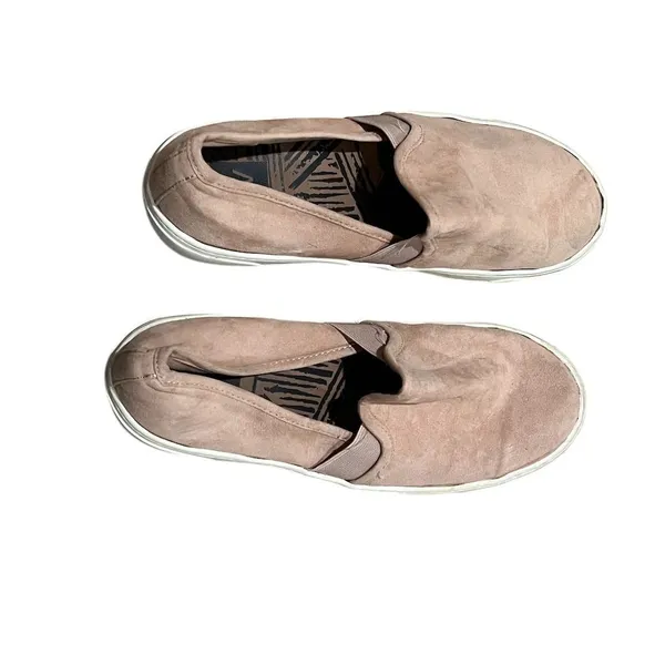 DV Dolce Vita Women's Pink Slip-On Sneakers Size 7 Casual Comfort - Image 4