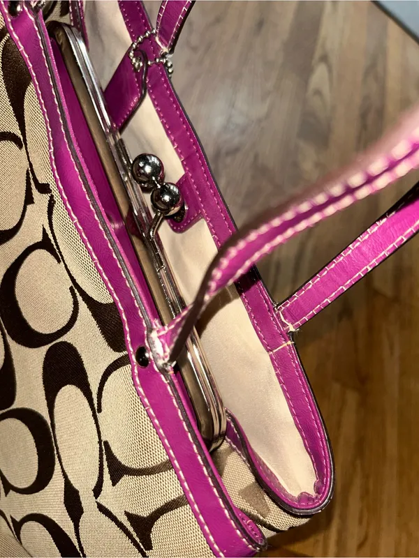 Coach Vintage Fuschia & Brown Signature Stripe Framed Carryall F19190 - Image 6