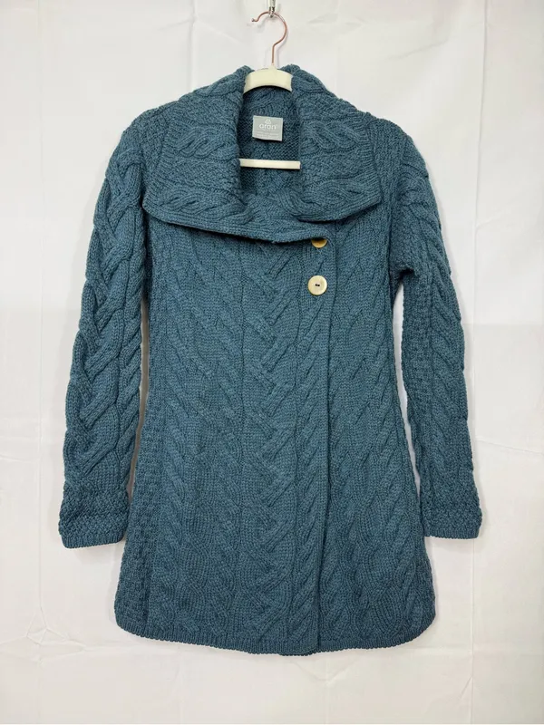 Aran Woollen Mills 3 Button Long Supersoft Merino Wool Cableknit Cardigan Blue - Image 2