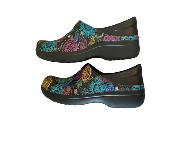 Crocs Neria Pro II Graphic Clogs non slip Mandala Paisley cottagecore kitchen - Image 6