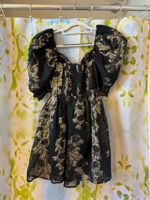 Buddy Love Mini puff sleeve black and gold dress size small - Image 4