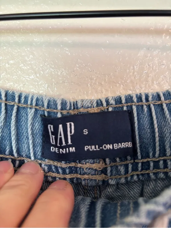 GAP Denim Pull-On Barrel - Image 5