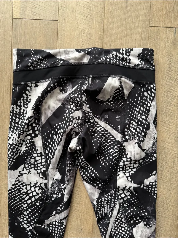 Lululemon Inspire Tight II Mesh - Image 8