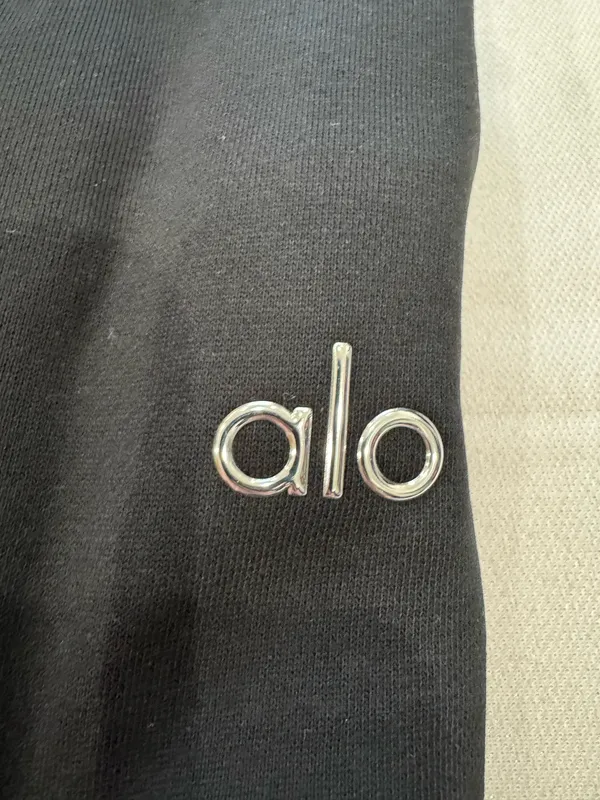 Alo Yoga hoodie M - Image 3