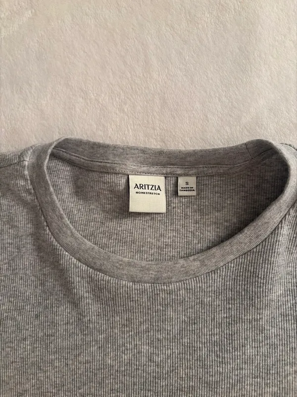 Aritzia grey crop top  - Image 2