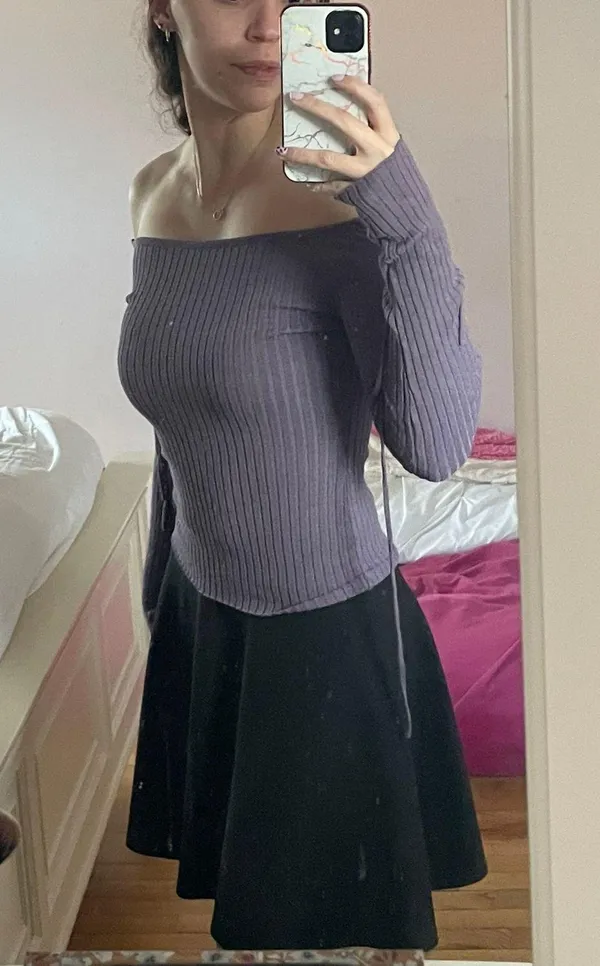 Off The Shoulder Top Purple - Image 3
