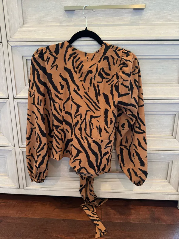 fab'rik Top Tiger print - Image 2