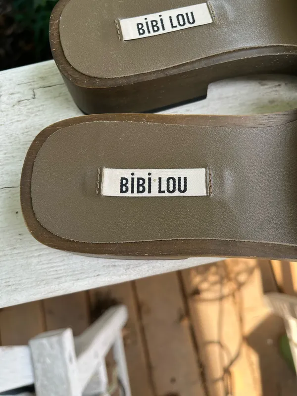 Bibi Lou Anthropologie Women's Suede Slide Sandals - Image 4