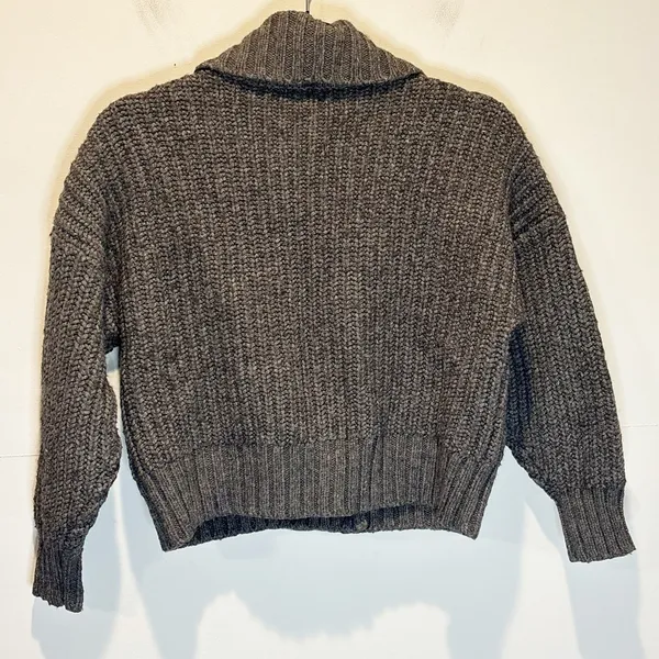 By Anthropologie Gray Chunky Knit Crapped Cardigan Sweater - size XS - Image 3