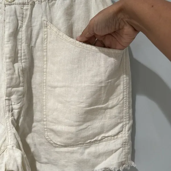 Free People Revolve Tomboy Linen Shorts Size S Color is Cream Oversized - Image 5