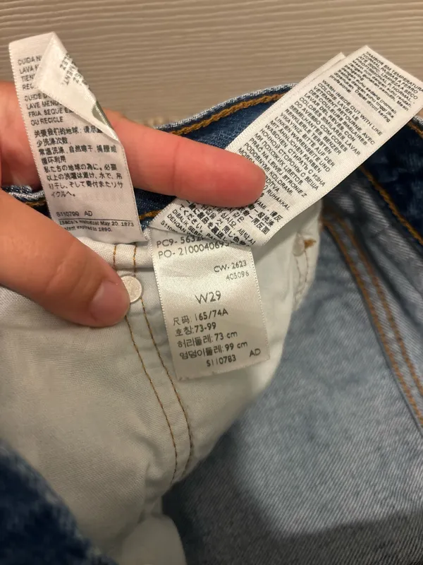 Levi’s 501 Shorts - Image 4