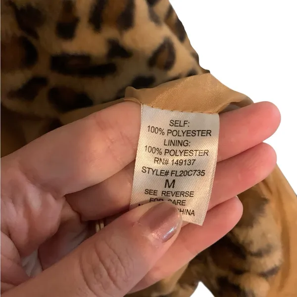 Favlux Faux Fur Cheetah Print open front coat size M - Image 3