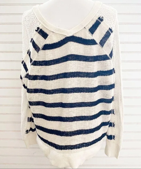We The Free knit sweater Size Medium - Image 3