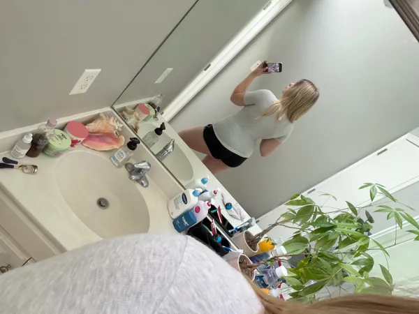 Lululemon Tee Short Sleeve - Image 2