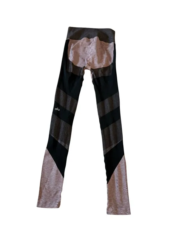 ALO Mauve Black Colorblock Leggings Size Small - Image 2