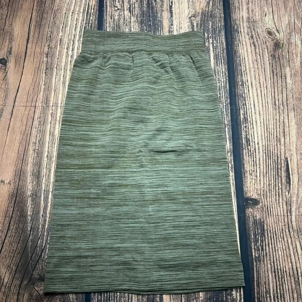 NWT Coco‎ Limon Women's Green Stretch Pencil Skirt Size L/XL Knee Length - Image 2