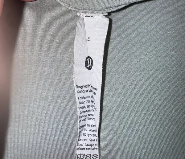 Lululemon shirt - Image 4