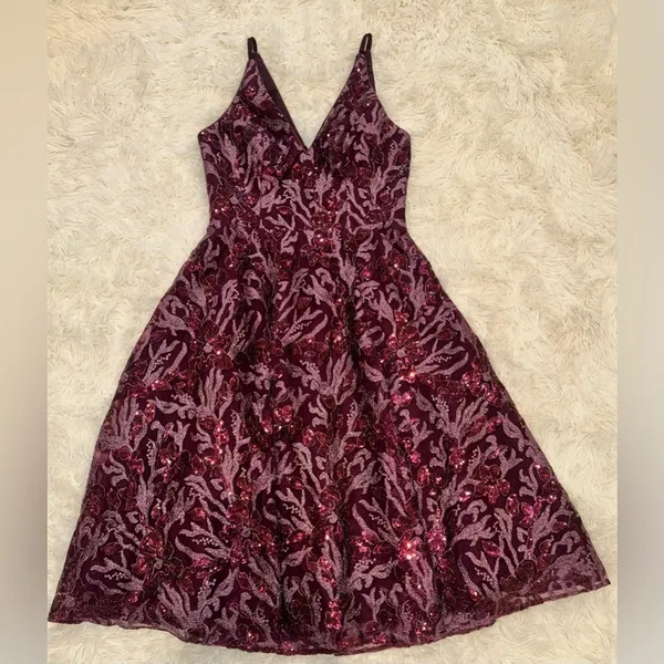 New Dress the Population Elisa Floral Sequin Fit & Flare Plum Purple Dress M - Image 5