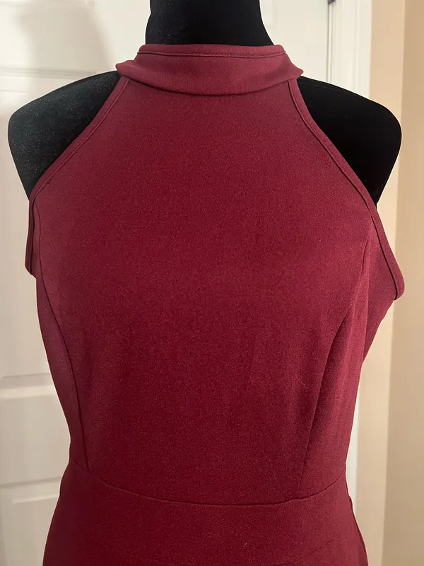 Sexy burgundy evening cocktail dress - Image 2