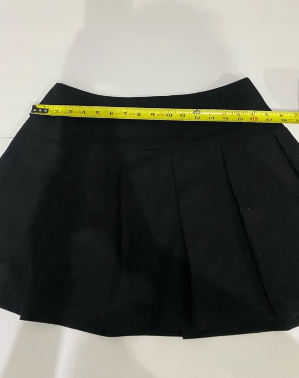H&M Black Skirt Mini  - Image 4