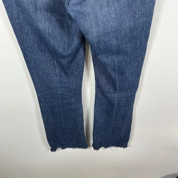 Mother The Insider Crop Step Chew Distressed Denim Jeans in Dancing‎ on Coals 24 - Image 9