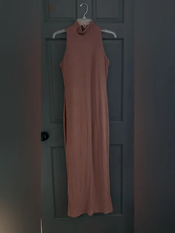 Sleeveless Ribbed Maxi Dress in Mocha Brown - Image 2