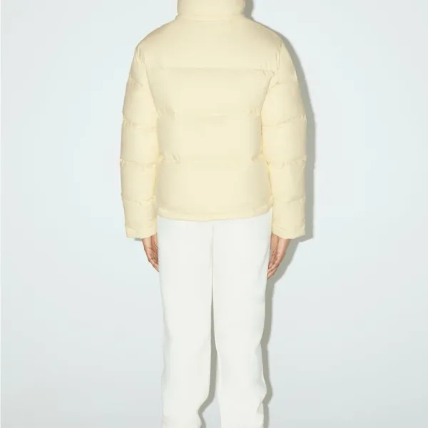 NWOT - Aritzia Super Puff Shorty in Light Yellow size small - Image 11