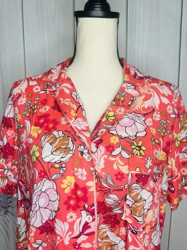 Victorias Secret Womens Sz M Pajama Set Short-Sleeve Shirt Shorts Coral Floral - Image 3