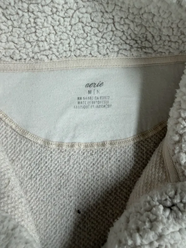 Aerie Cream Sherpa Pullover – Medium - Image 3