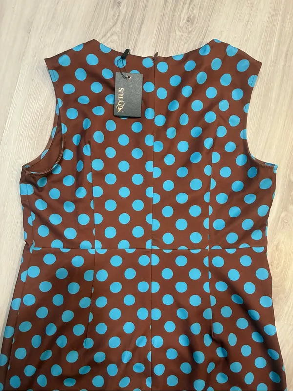 MOOYIUS Sleeveless Brown Midi‎ Dress with Light Blue Polka Dots - Image 12