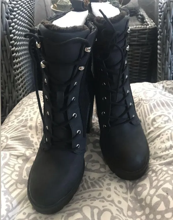 New Dolce Vita Dixy Faux Shearling Trim Heel Platform Boots - Image 9