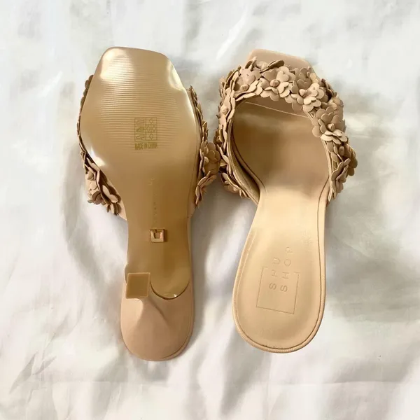 NIB Shushop ELSA Tan Cream Nude dimensional floral appliqué Mule High Heels 7.5 - Image 6